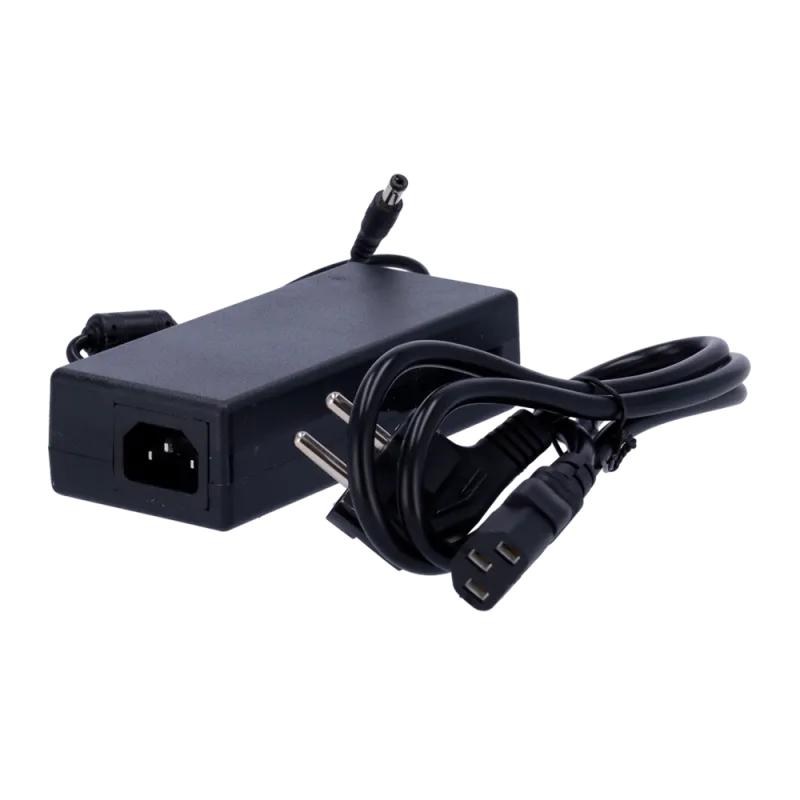 Alimentador electrónico - 48 V / 2000 mA - Reducidas dimensiones - 155 (Al) x 58 (An) x 33 (Fo) mm - 240 g - Estabili...